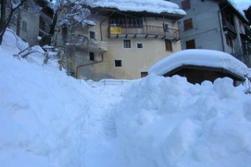 Frazione Montata sotto la neve